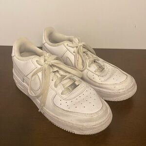 Nike AF1 white in 6.5 youth 8 women’s
